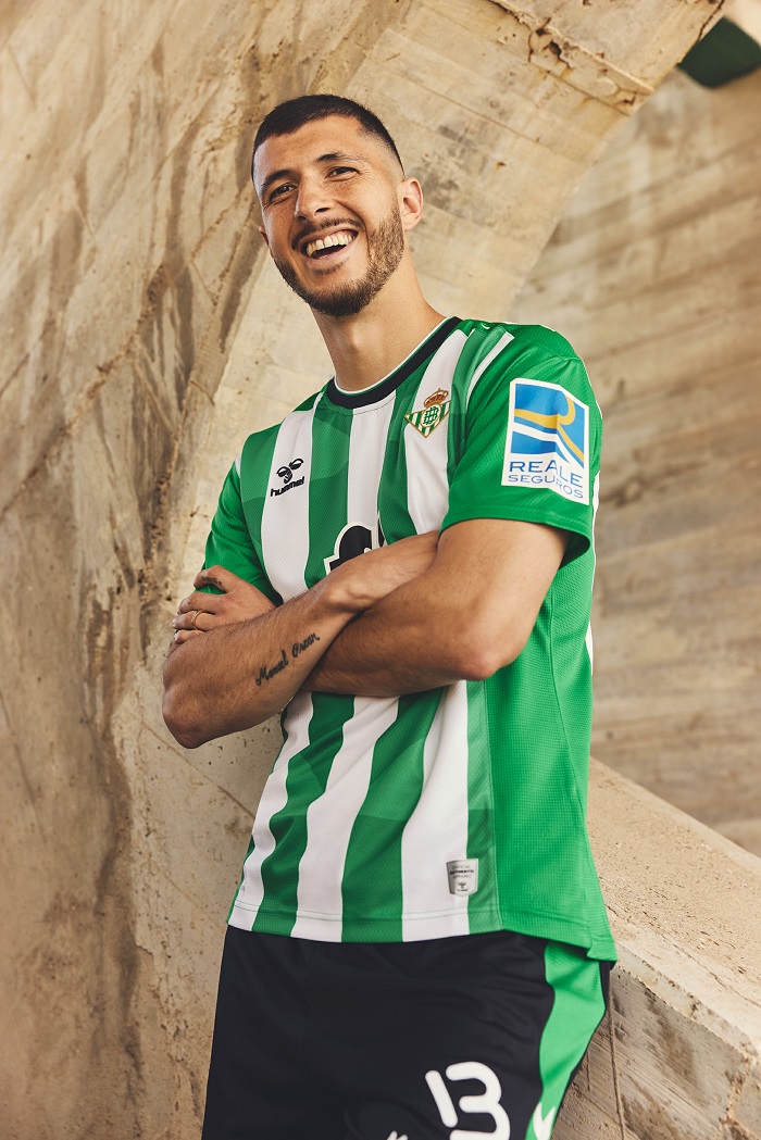 Camiseta local Real Betis 2022-23 - Hummel